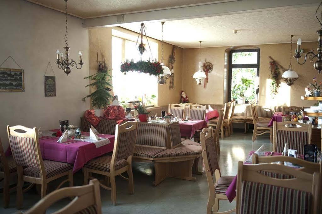 Hotel & Ristorante Positano Radeburg المظهر الخارجي الصورة